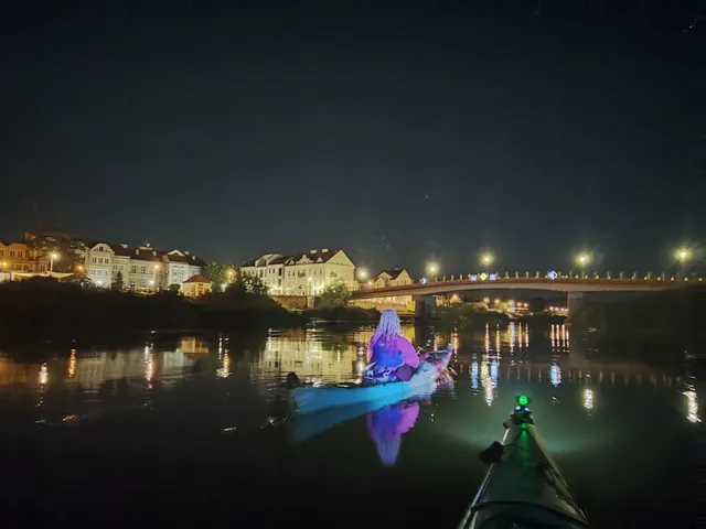 Nocne pływanie na Warcie